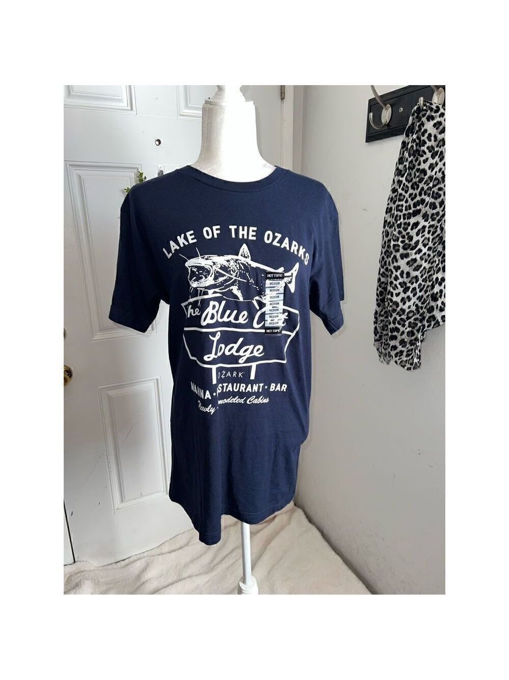 Ozark Blue Cat Lodge Tee (Med)